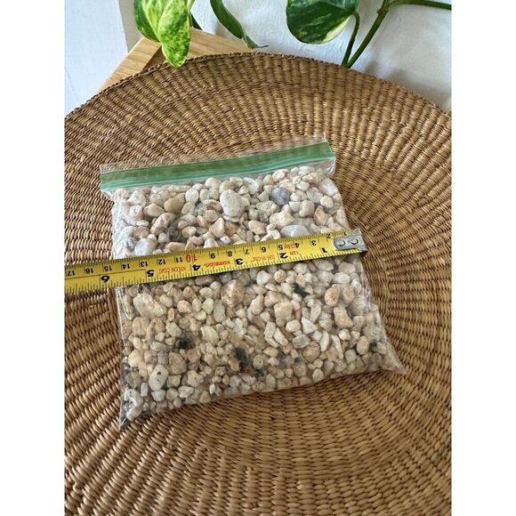 Bag of Small decorative stones - Picture 4 of 8